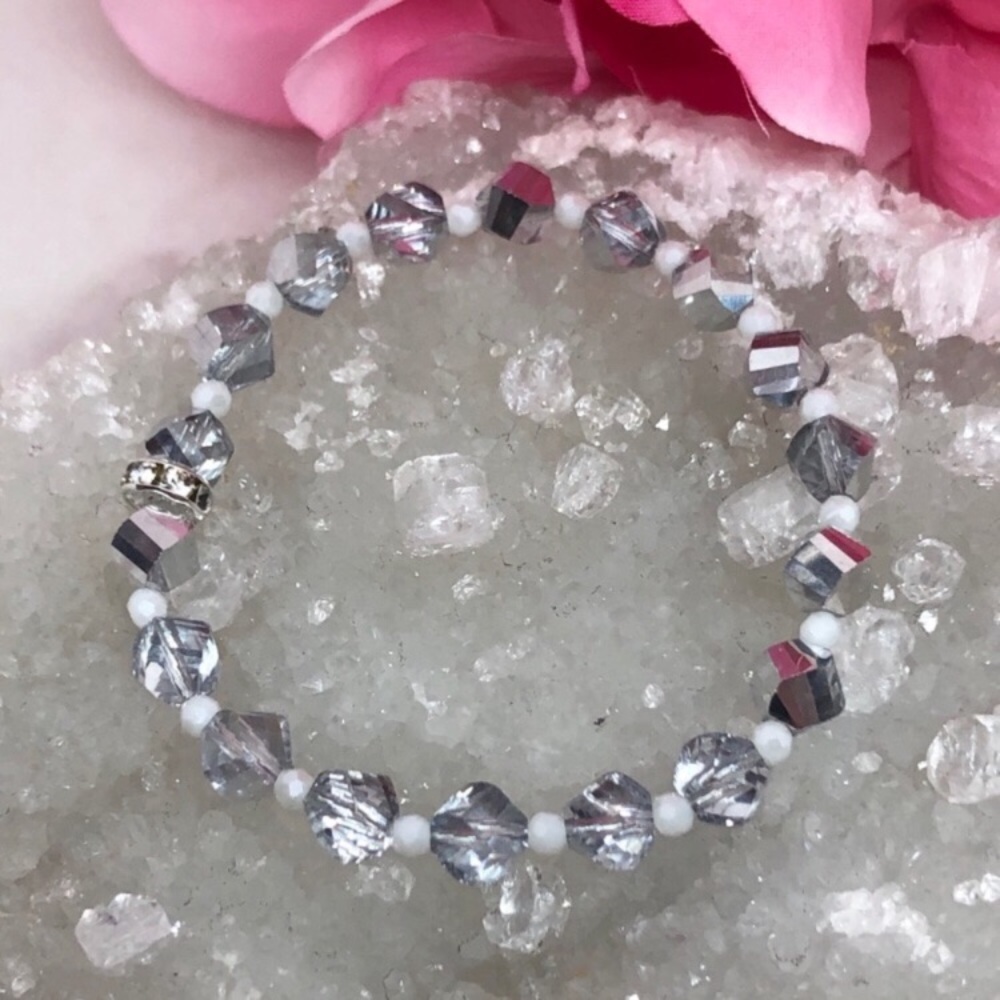 🎉5XHP🎉 Silver Czech Glass Crystal Bracelet